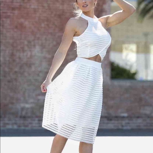 White 2 Piece Set - Picture 3 of 7